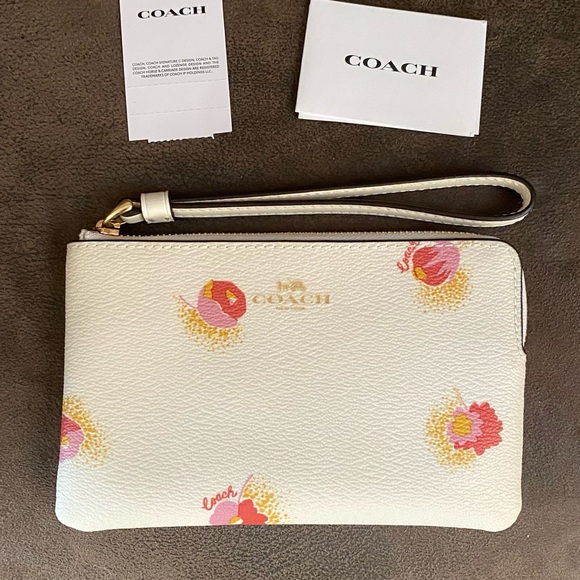 COACH 3 PIECE BUNDLE!! NWT!! OMG! - Picture 14 of 16